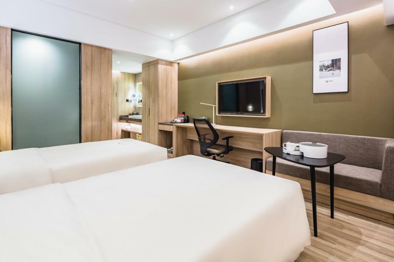 Atour Hotel Jinan Exterior photo